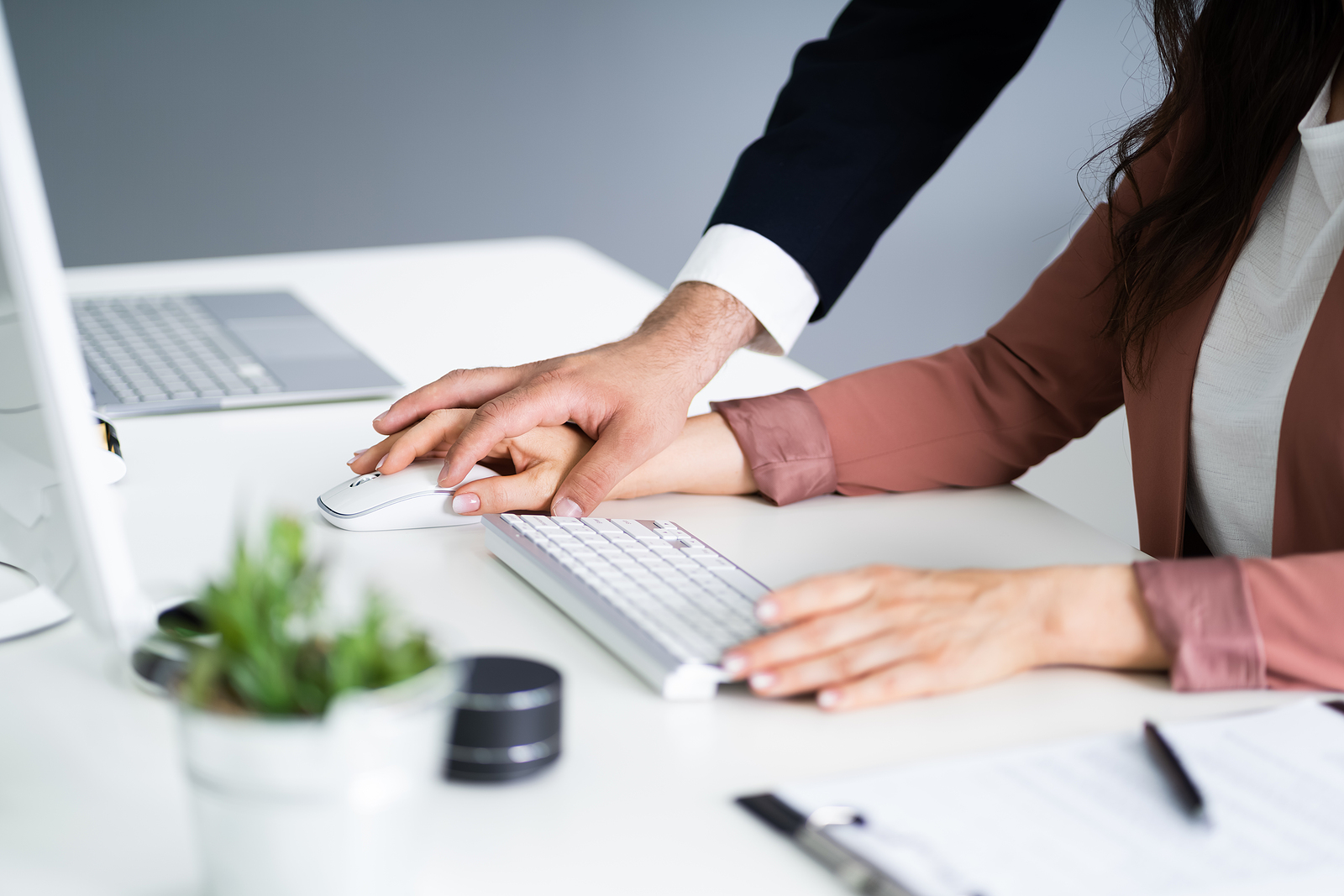 New Jersey Sexual Harassment Lawyers’ Guide To Recognizing Sexual Harassment In The Workplace